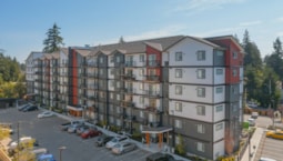 Glen Lake Apartments
